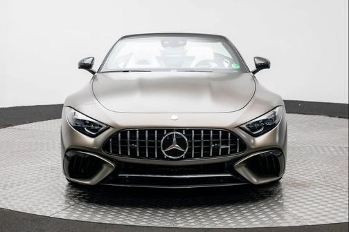 2025 Mercedes-Benz AMG SL 63 Base