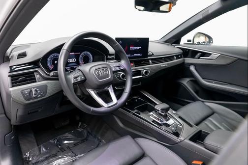 2024 Audi A4 45 S line Premium Plus