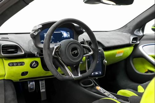 2026 McLaren Artura Coupe