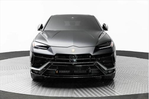 2023 Lamborghini Urus S