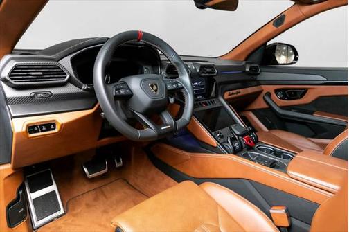 2023 Lamborghini Urus S