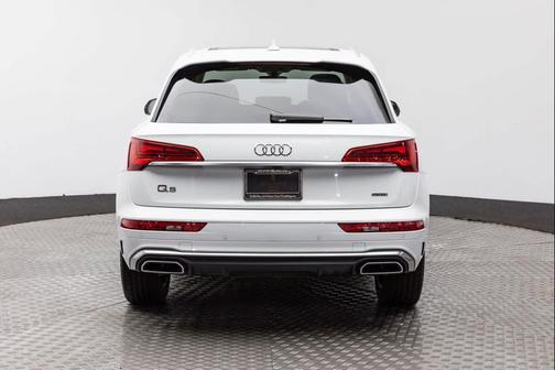 2024 Audi Q5 45 S line Premium Plus