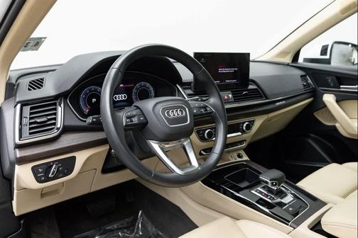 2024 Audi Q5 45 S line Premium Plus