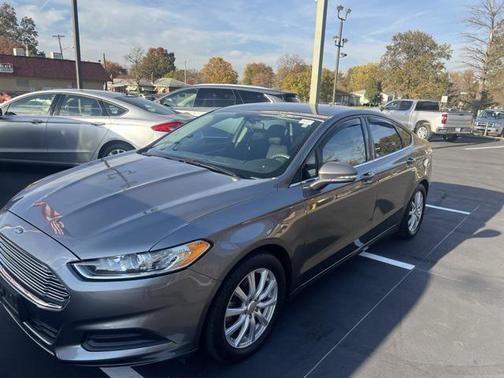 2014 Ford Fusion SE
