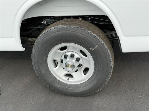 2025 Chevrolet Express 3500 RWD 3500 Extended Wheelbase WT