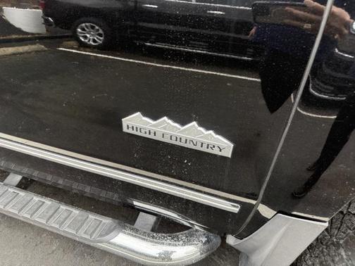 2018 Chevrolet Silverado 1500 High Country