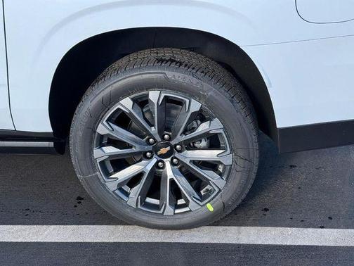 2026 Chevrolet Suburban High Country, 4WD