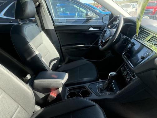 2020 Volkswagen Tiguan 2.0T SEL