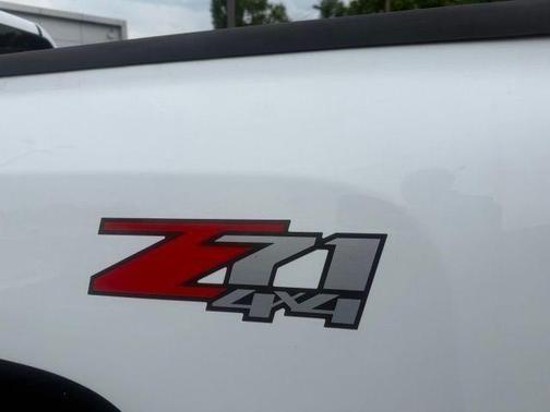 Summit White 2011 Chevrolet Silverado 2500 LT