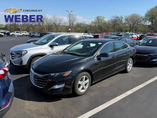 Mosaic Black Metallic 2023 Chevrolet Malibu FWD 1LT