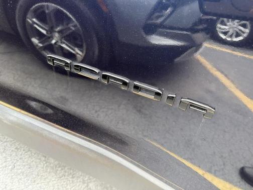 2021 GMC Acadia FWD SLT