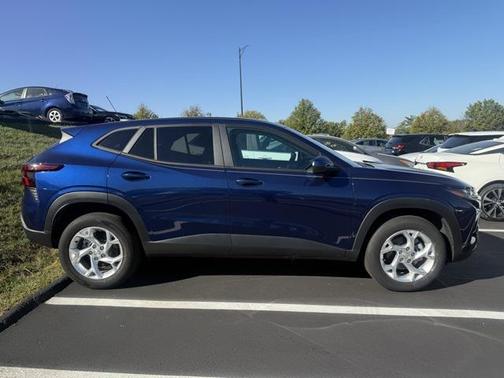 2024 Chevrolet Trax LS