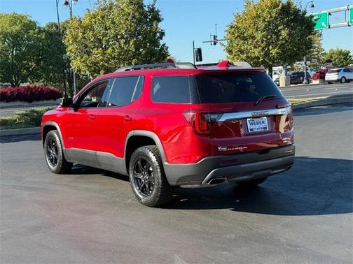 2021 GMC Acadia AWD AT4