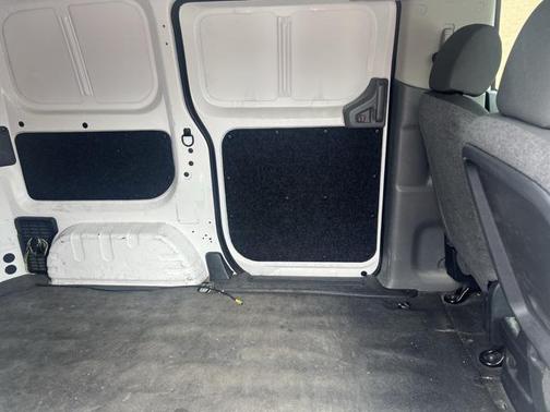 2021 Nissan NV200 SV