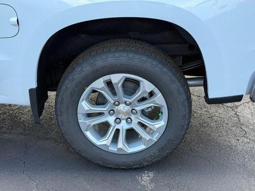 Polar White Tricoat 2026 Chevrolet Silverado 1500 LTZ
