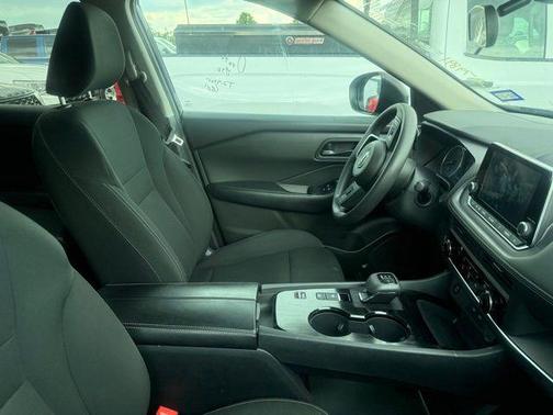 Super Black 2024 Nissan Rogue S