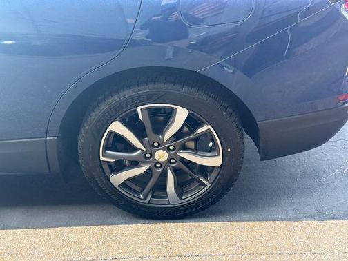 2022 Chevrolet Equinox Premier w/1LZ