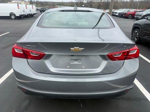 Sterling Gray Metallic 2023 Chevrolet Malibu FWD 1LT