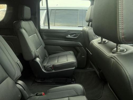 2021 Chevrolet Suburban RST