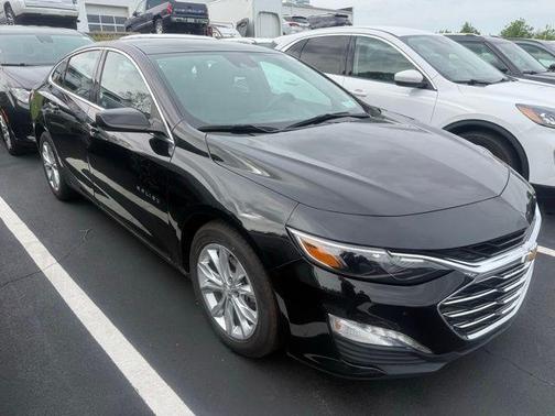 Black Metallic 2023 Chevrolet Malibu FWD 1LT