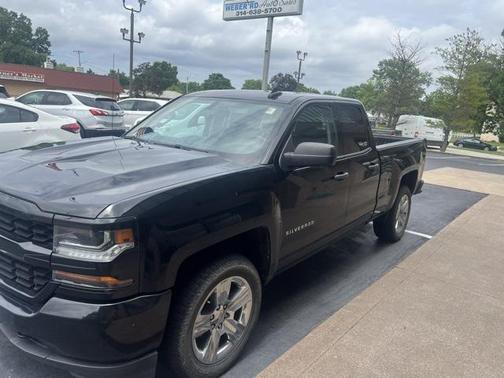 2018 Chevrolet Silverado 1500 Custom
