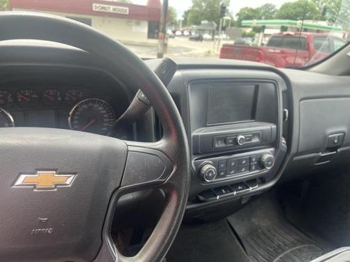 2018 Chevrolet Silverado 1500 Custom