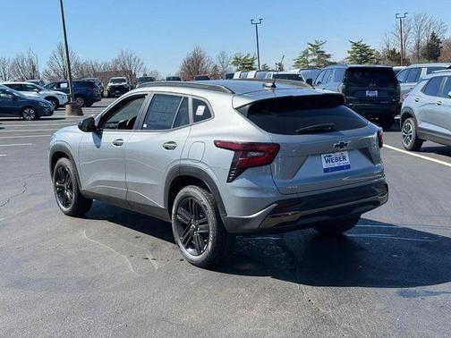 Sterling Gray Metallic 2026 Chevrolet Trax FWD ACTIV