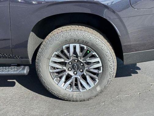 2026 Chevrolet Suburban Z71, 4WD