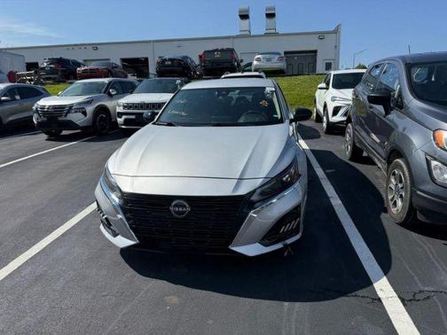 Brilliant Silver Metallic 2024 Nissan Altima 2.5 SV