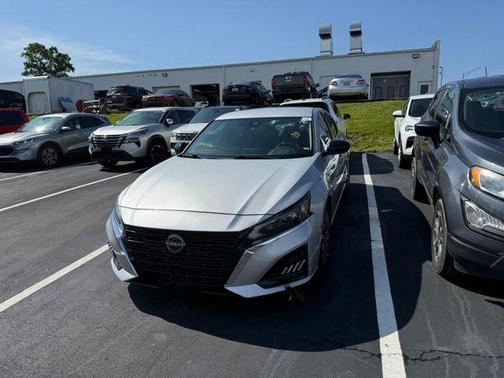 Brilliant Silver Metallic 2024 Nissan Altima 2.5 SV