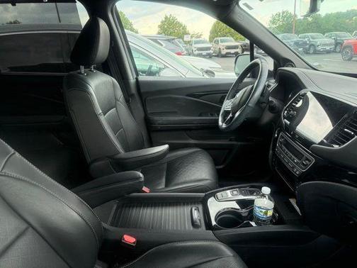 2022 Honda Passport AWD Elite