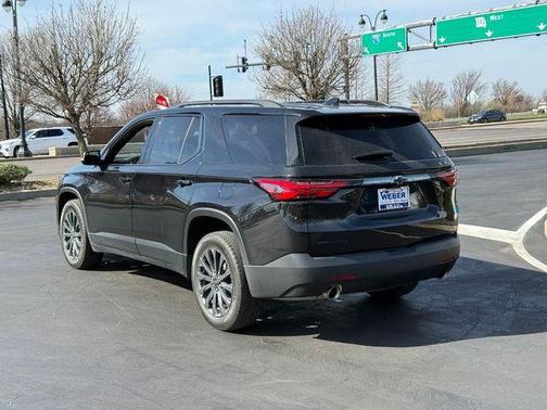 Mosaic Black Metallic 2023 Chevrolet Traverse RS