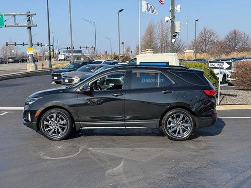 2022 Chevrolet Equinox FWD RS