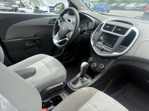 2019 Chevrolet Sonic LT