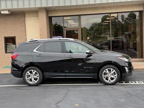 Mosaic Black Metallic 2021 Chevrolet Equinox Premier w/1LZ