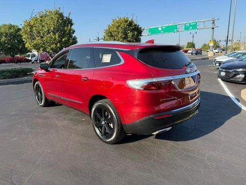 2023 Buick Enclave Essence FWD