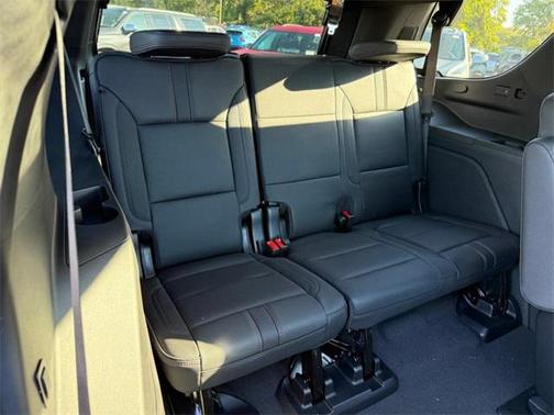 2026 Chevrolet Tahoe 4WD RST