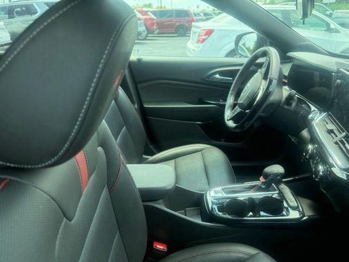 Crimson Metallic 2025 Chevrolet Trax FWD 2RS