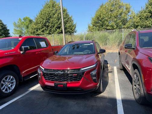 Crimson Metallic 2025 Chevrolet Trax FWD 2RS