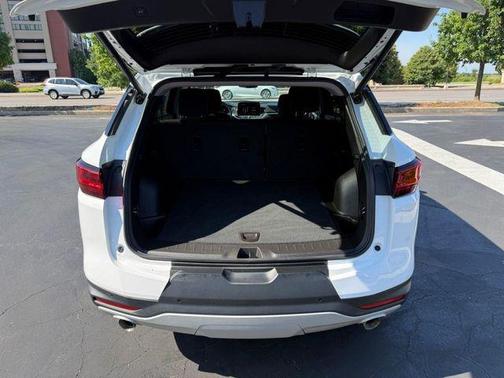 Summit White 2024 Chevrolet Blazer 2LT