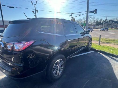 2017 Chevrolet Traverse 2LT