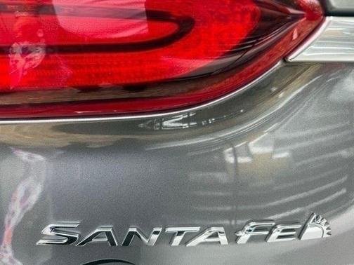 2019 Hyundai SANTA FE SEL 2.4