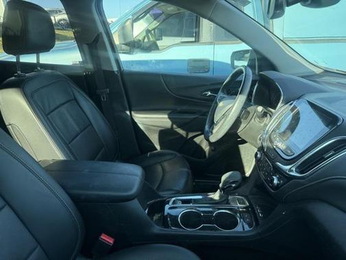 2022 Chevrolet Equinox Premier w/1LZ