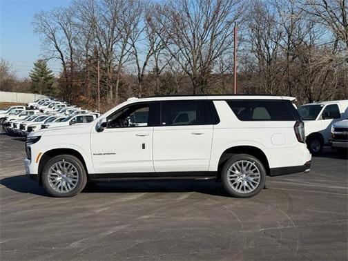 2026 Chevrolet Suburban RST