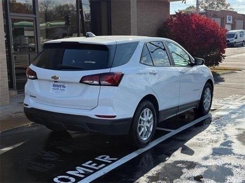 2022 Chevrolet Equinox LS