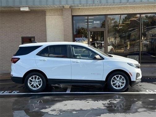 2022 Chevrolet Equinox LS