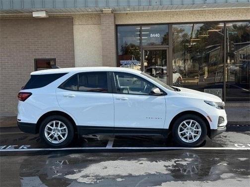 2022 Chevrolet Equinox LS