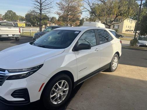 2022 Chevrolet Equinox LS