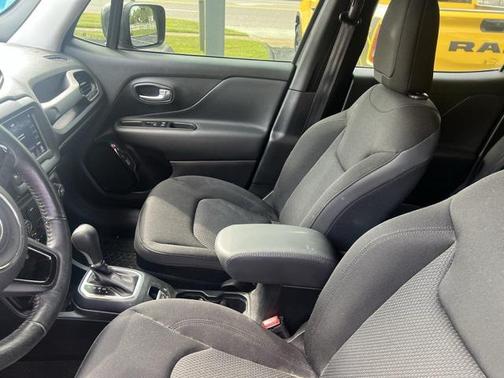 2020 Jeep Renegade Altitude