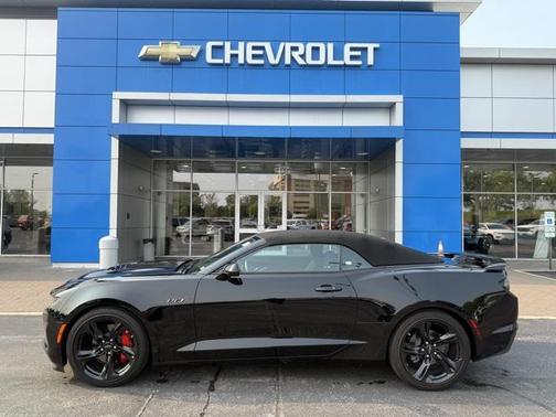 2021 Chevrolet Camaro RWD Convertible LT1